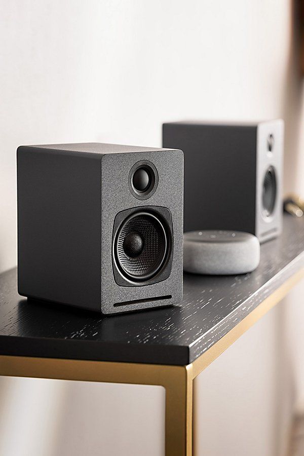 미래형 오디오 가젯 디테일 컷